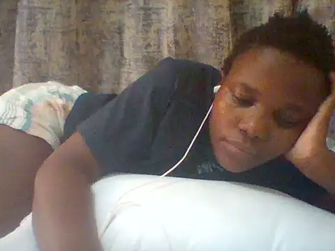 tina_2030 webcam
