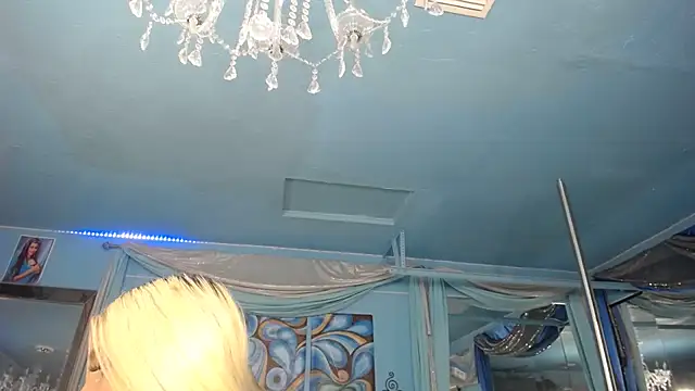ADRIANNA_FOX webcam