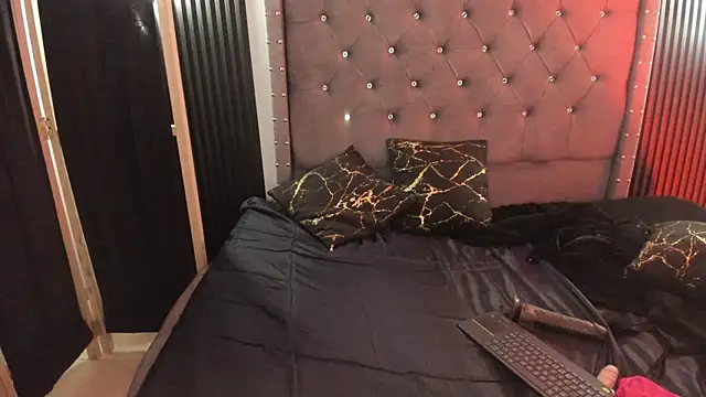 Raisa55 - Trans webcam sex chat