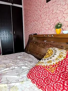 missheenu live cam on StripChat