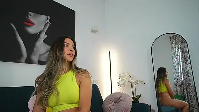 izzy_belle live cam on StripChat