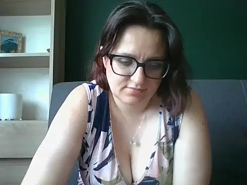 sensual_paris live cam on StripChat