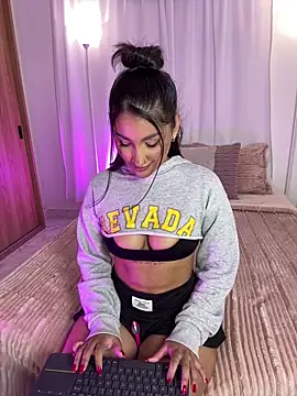 Aishapeyton_ webcam