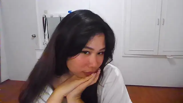 CathleenLaurole webcam