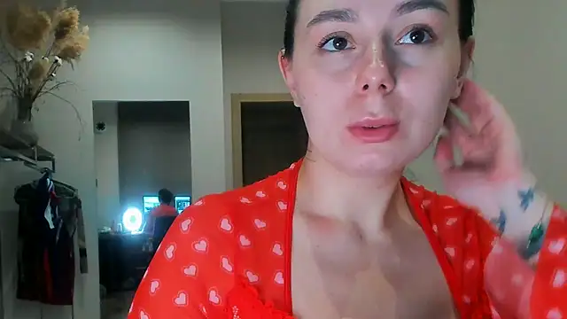 Di_na_Bell webcam