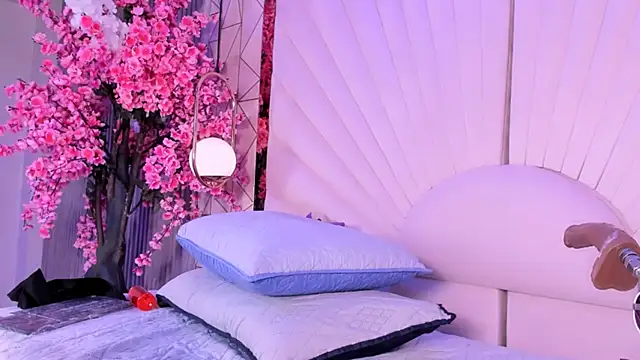 VesperVelvet webcam