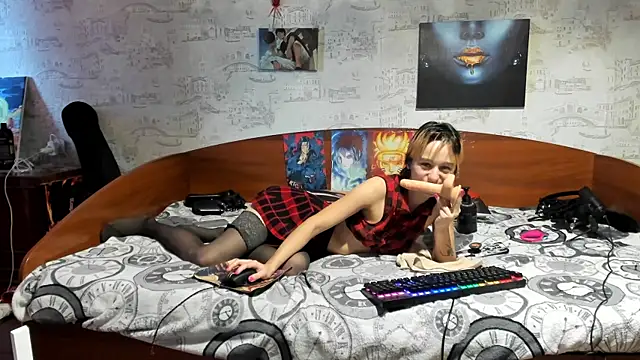 KagamiTayga live cam on StripChat