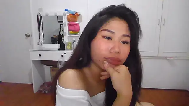 CathleenLaurole webcam