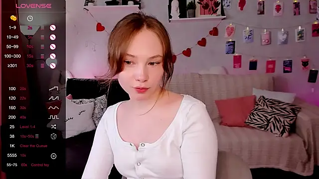 LanaBlu_ webcam