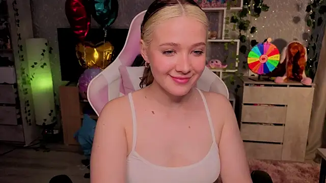 luna_cross webcam