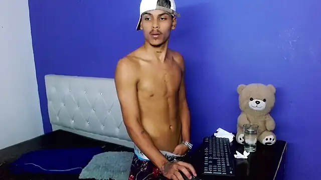 angel_foxc13 (M twink) - happy happy Angel..!!!😍💋