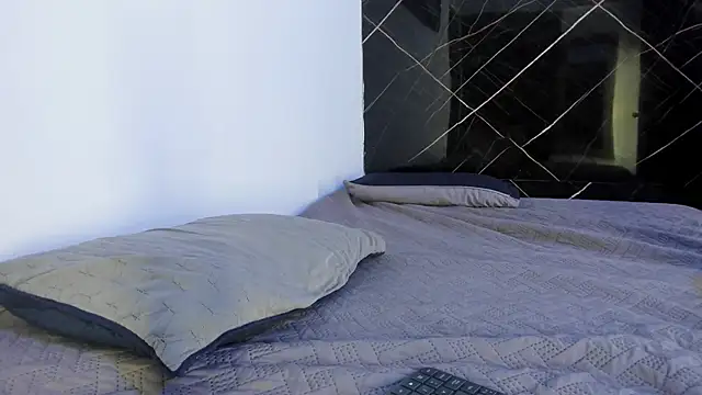 robinlion91 (M young) - JERKING OFF