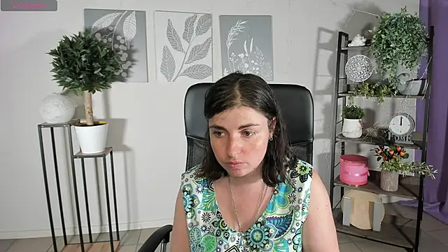 MartaEdams webcam