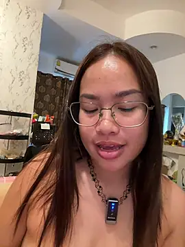 Ponthip webcam