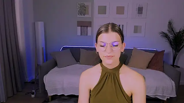 AnnaThorne webcam