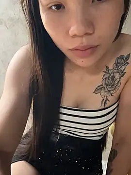 MiuMiu-Babyy webcam