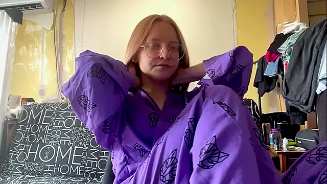 WinifredLunney webcam