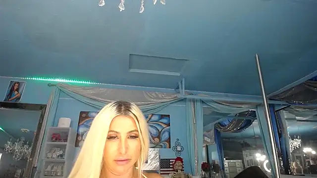 ADRIANNA_FOX webcam