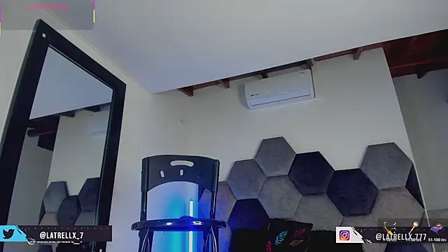 Latrellx7 webcam