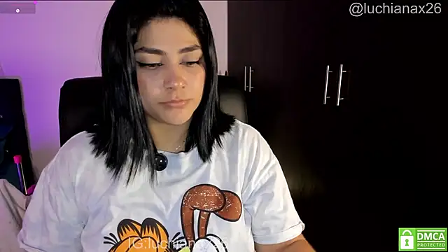 lucy26_ webcam