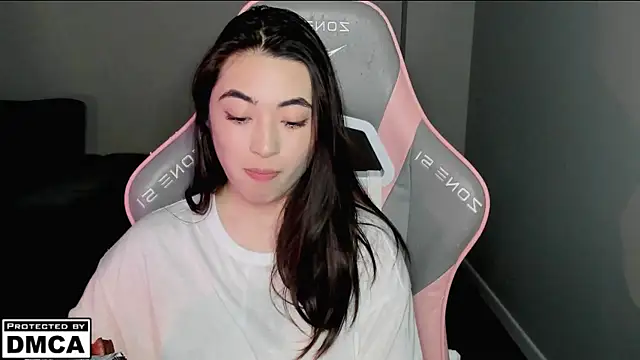 meilideqian1 - MeilideQian1's free webcam - UK Sex Cams