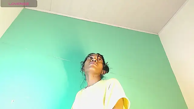 avaleri_cherry webcam