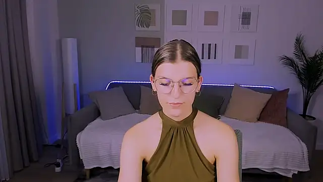 AnnaThorne webcam