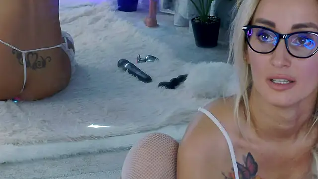 IsabelleEthan webcam