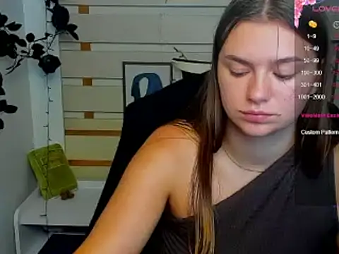 Josephine_Kiss webcam