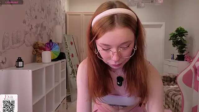 eva_aria's live room