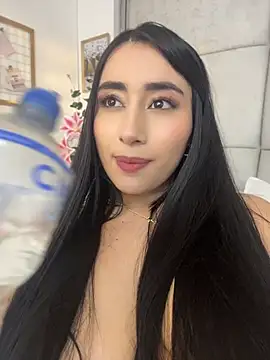 IvonneOwen webcam