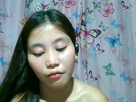 SexyAsianPussy4u webcam