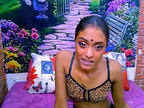 IndianPretty14u2Luv webcam
