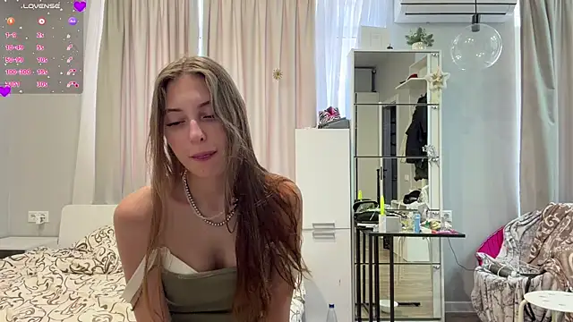 selena_favn