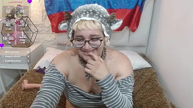 Echypyon_ live cam on StripChat