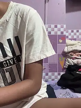 Sandhya_77 webcam