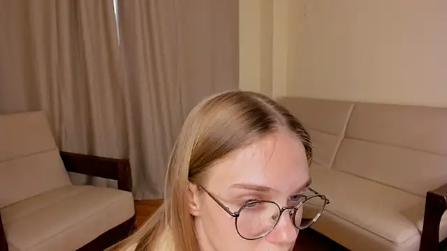 FemMantis webcam