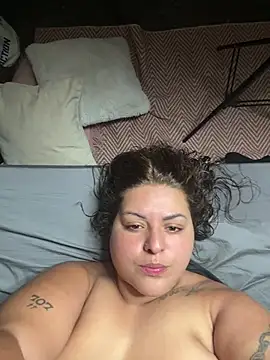 velvetshadow_48 (F young) - Je montre mes seins
