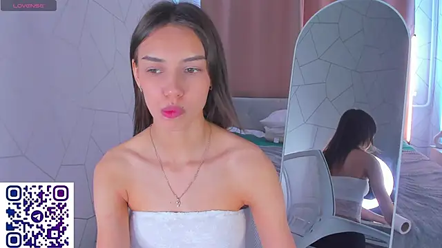 Tiffany-Grace webcam