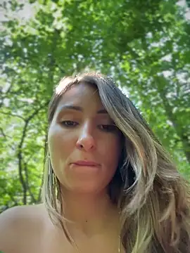 Wonder_Kari webcam