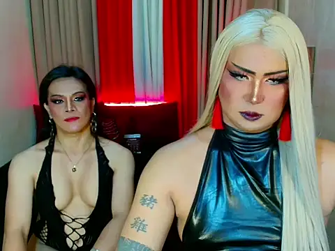 Wildest_Slave_Huntress webcam