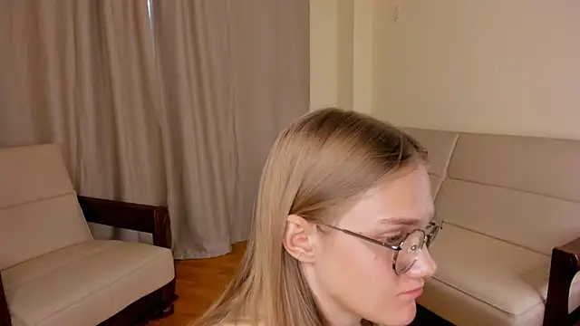 FemMantis webcam