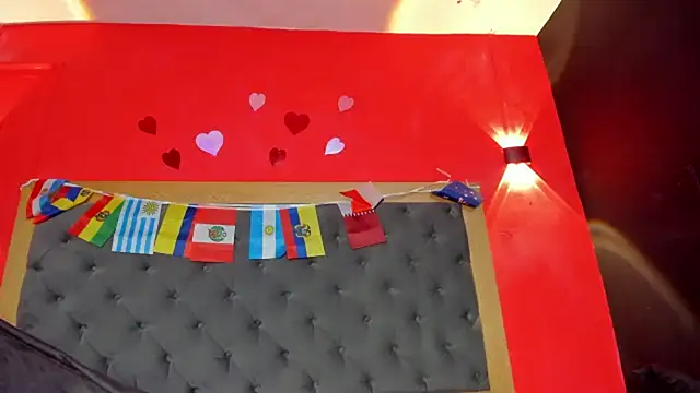 YayaHilton webcam