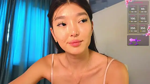 AudreyMell live sex cam