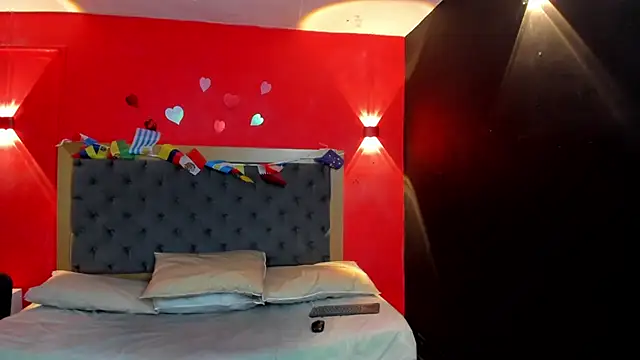 YayaHilton webcam