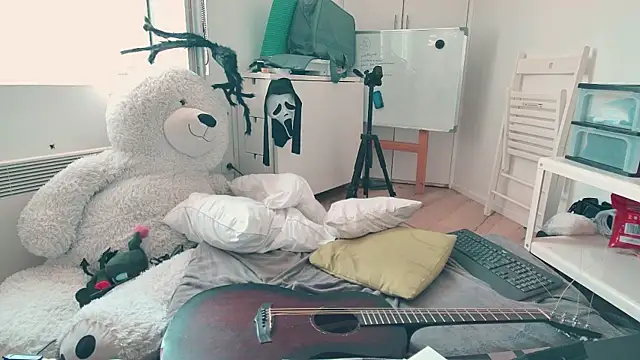 CeriseLapine webcam