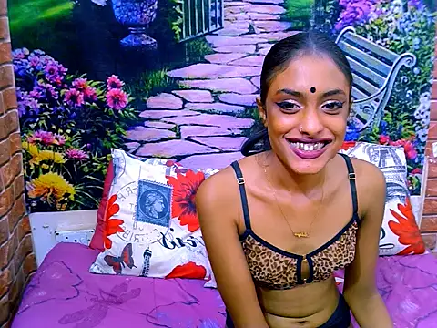 IndianPretty14u2Luv live cam on StripChat