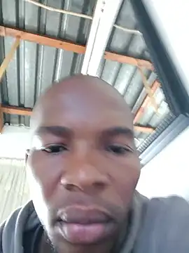 thegoodHost999 live cam on StripChat