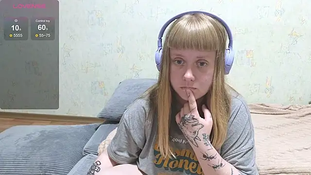 June_shy0 webcam