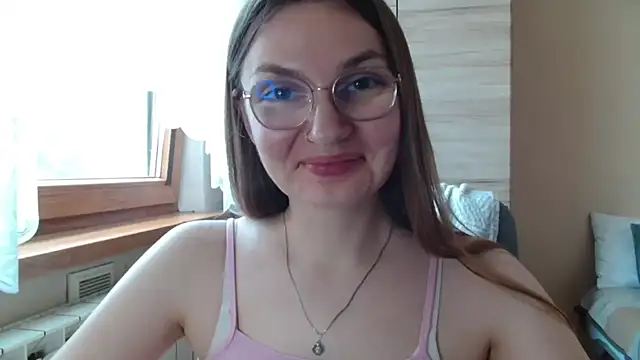 LooveELLYx webcam